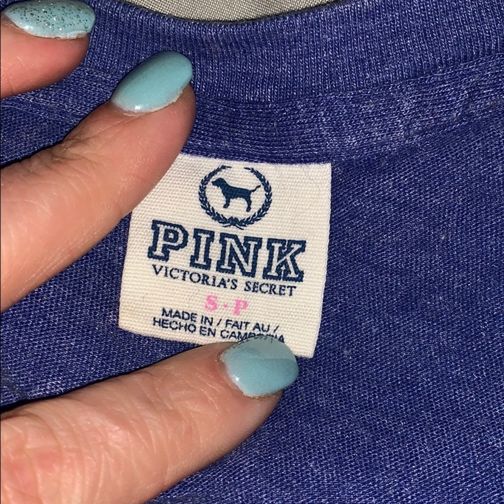 PINK v neck t shirt - Picture 2 of 3